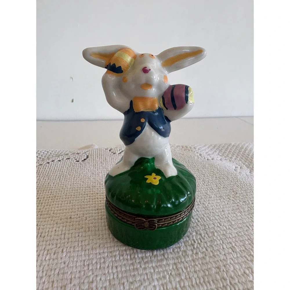Vintage Easter Bunny Ceramic Trinket Box Hinged Rabbit with Easter Eggs 4 Inch